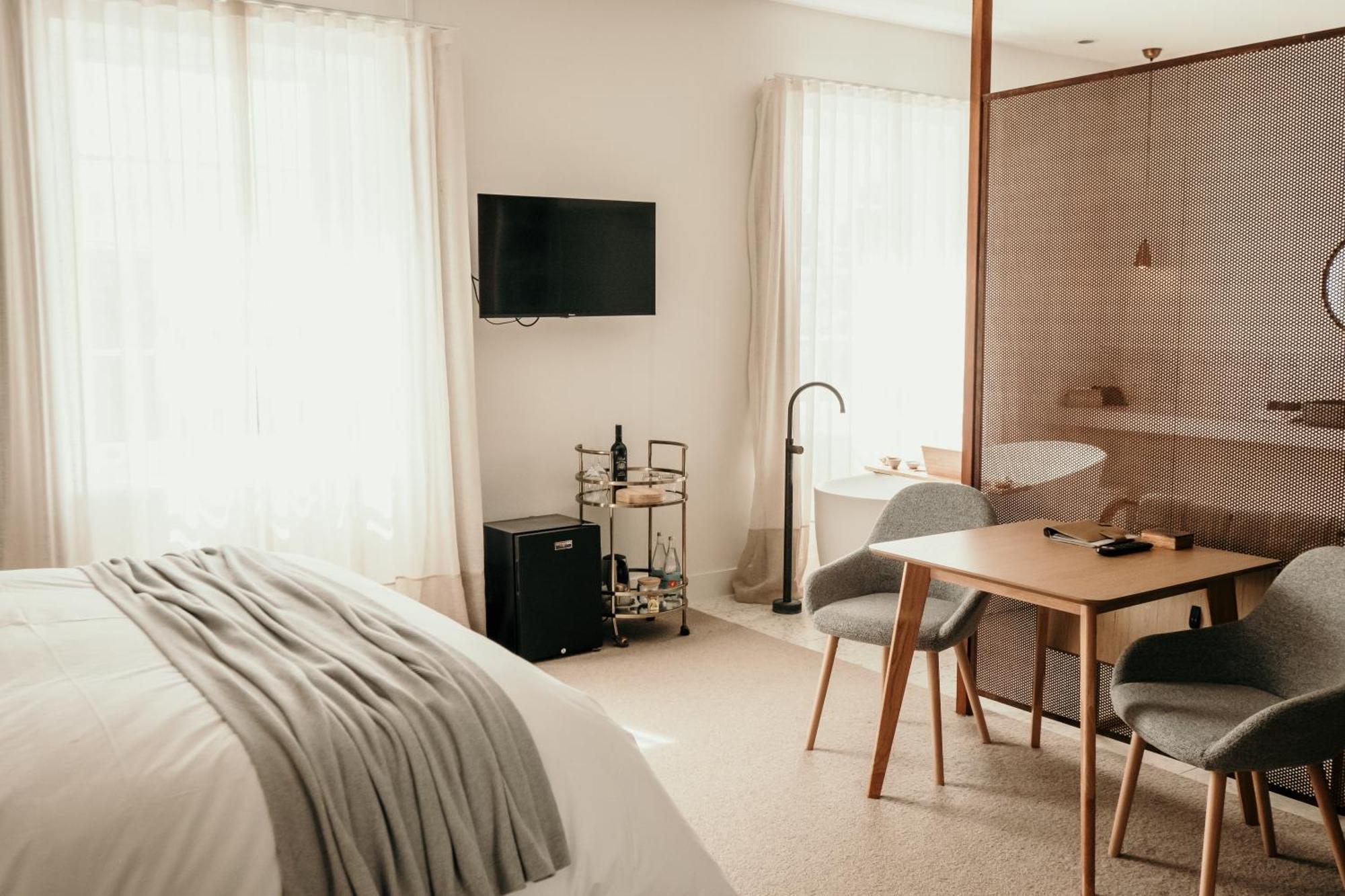 The Oak & Anchor Hotel Port Fairy Ngoại thất bức ảnh A room at the hotel