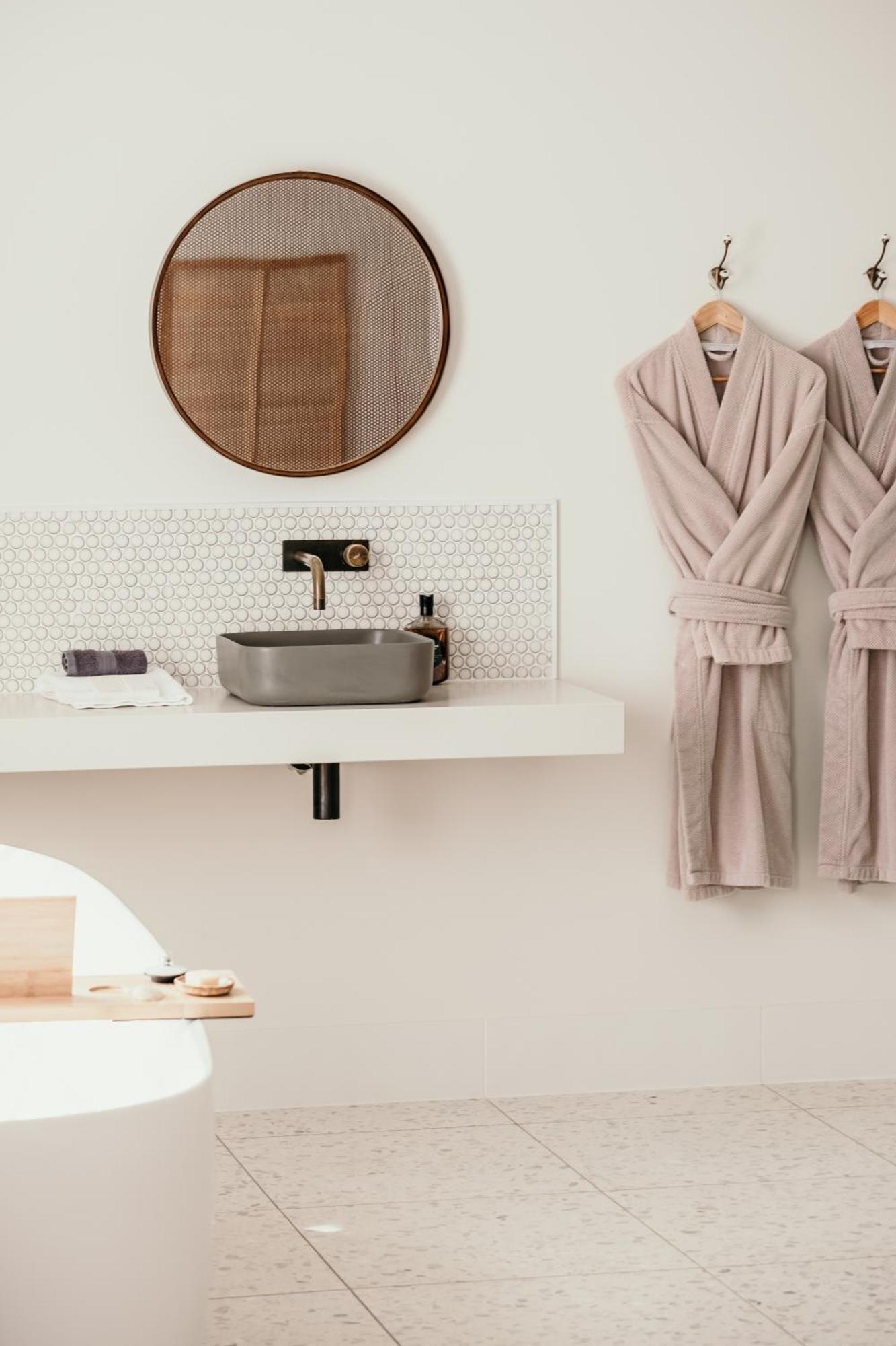The Oak & Anchor Hotel Port Fairy Ngoại thất bức ảnh Bathroom