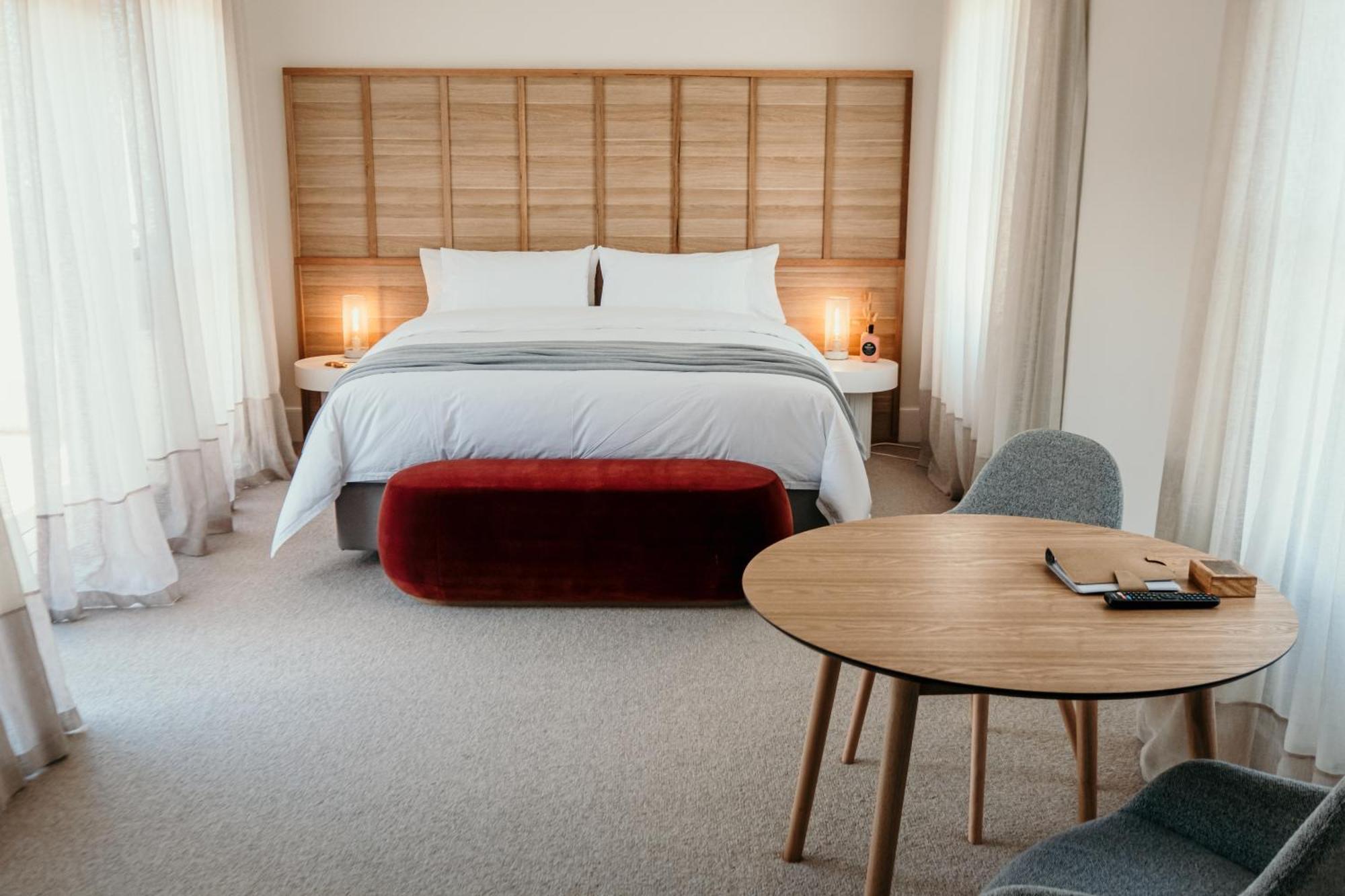 The Oak & Anchor Hotel Port Fairy Ngoại thất bức ảnh A bedroom at the hotel